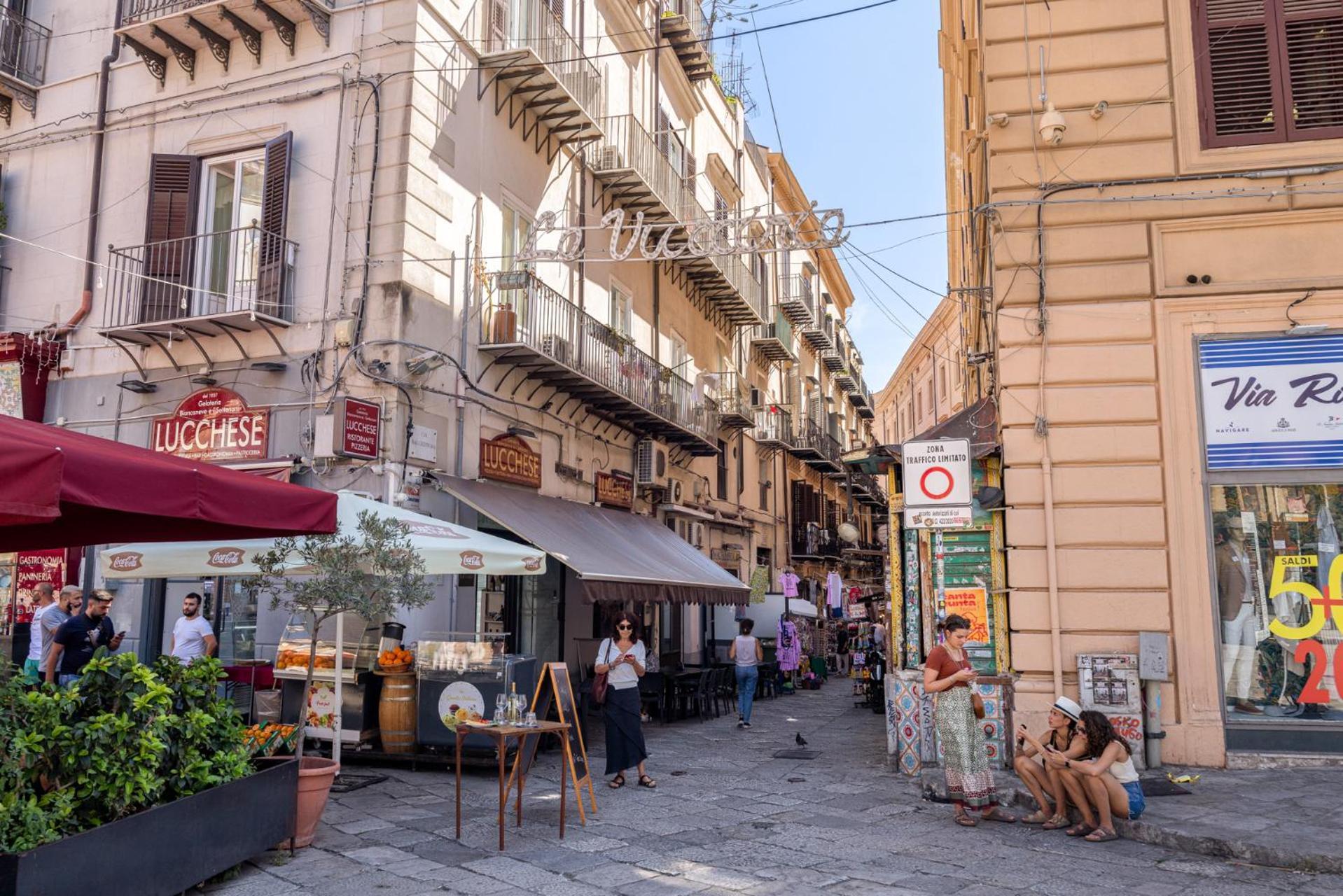Le Stanze Di Triyah Bed & Breakfast Palermo